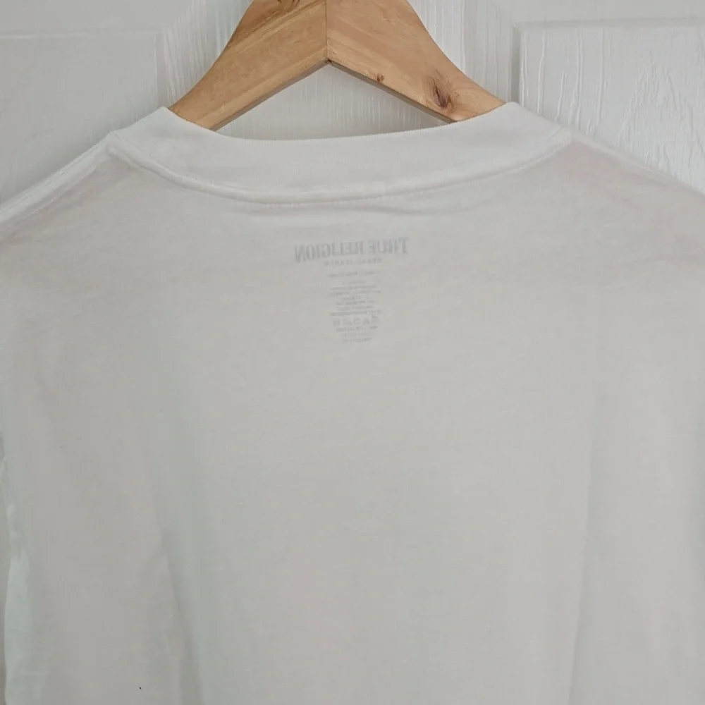 NWT True Religion Graphic Embellished Short Sleeve Tshirt White Size XL